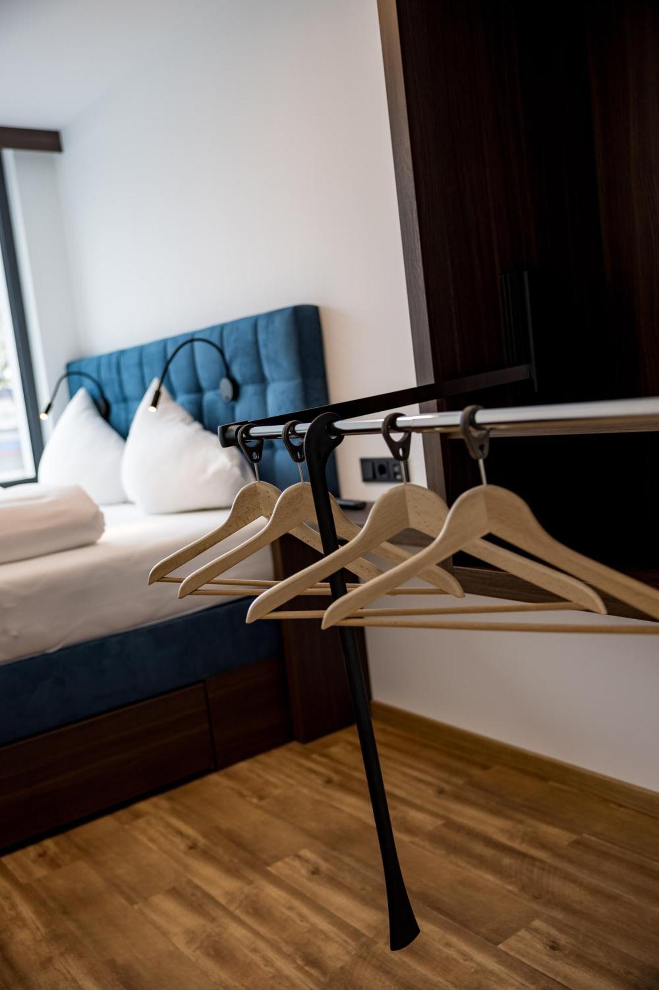 Hotel On The Way 24 - Sauna & Golfsimulator Inklusive Spittal an der Drau Zimmer foto